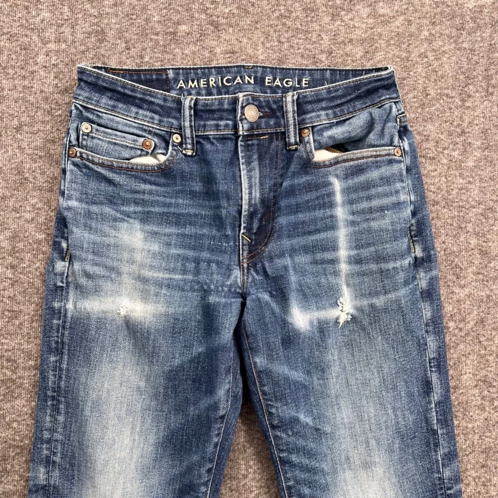 American Eagle Mens Original Straight Airflex+ Medium Wash Blue Denim Jeans